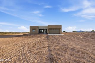 38253 W MISSOURI Avenue, Tonopah, AZ 85354