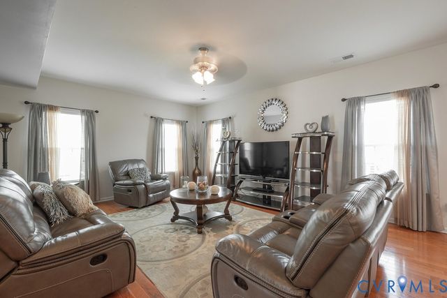 13613 Providence Trail Cir, Hanover, VA 23005