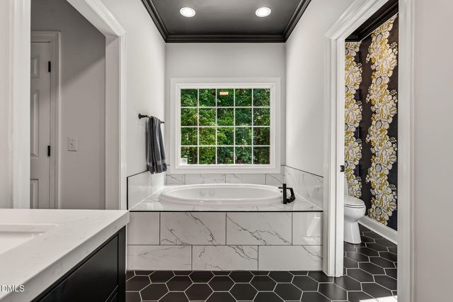 1005 Woodlot Ridge Road, Chapel Hill, NC 27516