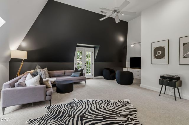 1005 Woodlot Ridge Road, Chapel Hill, NC 27516