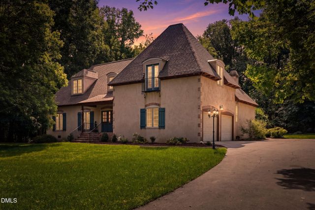 1005 Woodlot Ridge Road, Chapel Hill, NC 27516