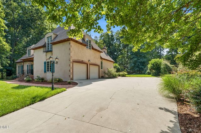1005 Woodlot Ridge Road, Chapel Hill, NC 27516