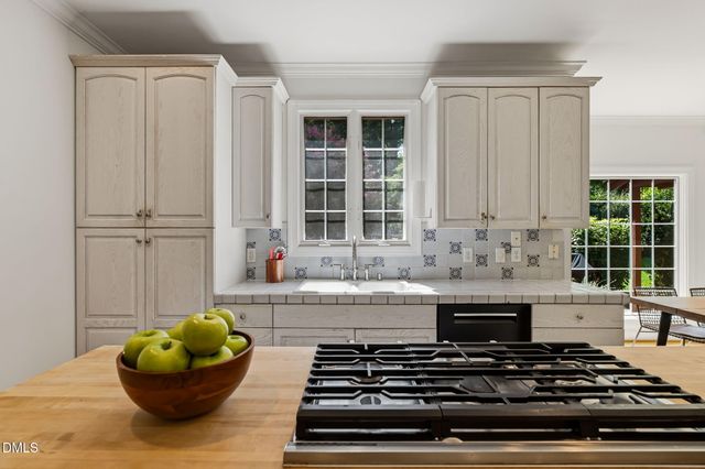 1005 Woodlot Ridge Road, Chapel Hill, NC 27516