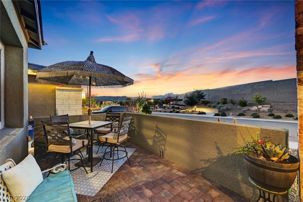128 Springbough Lane, Las Vegas, NV 89138 — photo 5