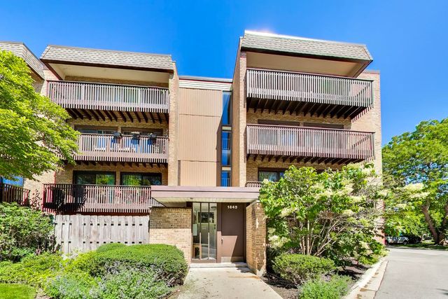 1845 Tanglewood Drive 3D, Glenview, IL 60025