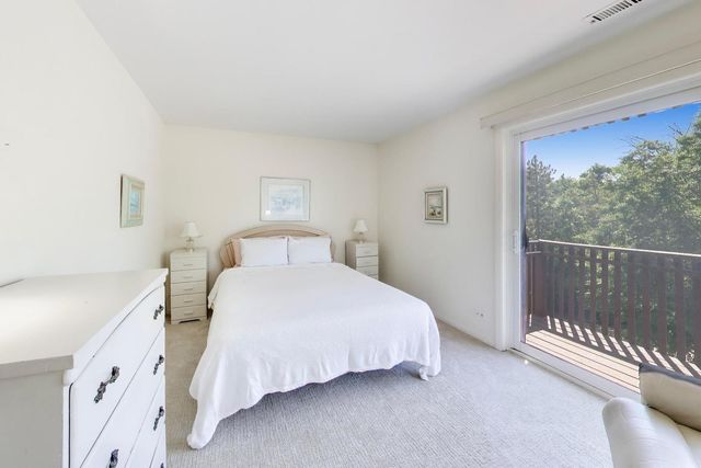 1845 Tanglewood Drive 3D, Glenview, IL 60025