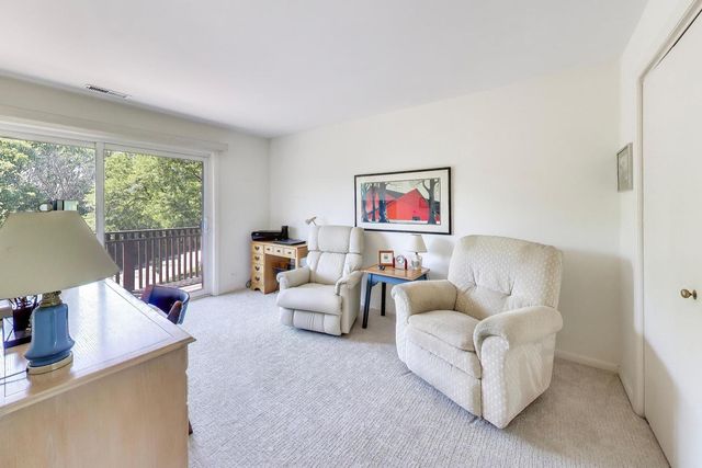 1845 Tanglewood Drive 3D, Glenview, IL 60025