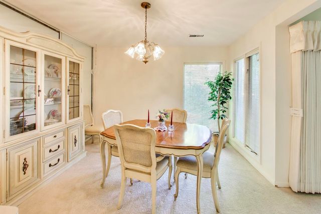 1845 Tanglewood Drive 3D, Glenview, IL 60025