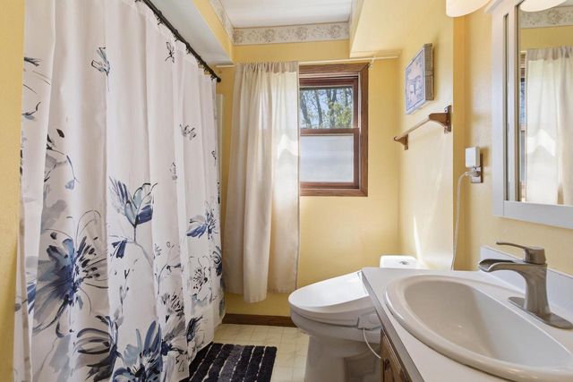 1633 Spruce STREET, Grafton, WI 53024