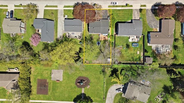 1633 Spruce STREET, Grafton, WI 53024