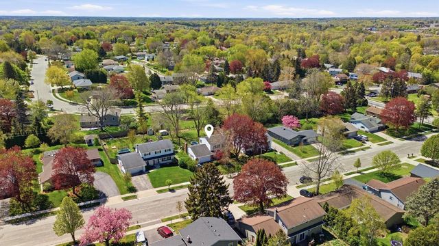 1633 Spruce STREET, Grafton, WI 53024