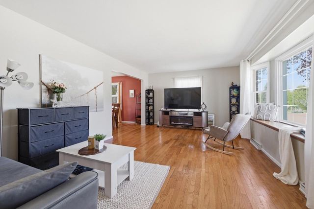 1633 Spruce STREET, Grafton, WI 53024