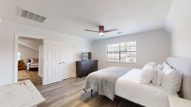 1425 Blackhawk Circle, Granbury, TX 76048