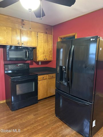 269 Broadway, Menands, NY 12204