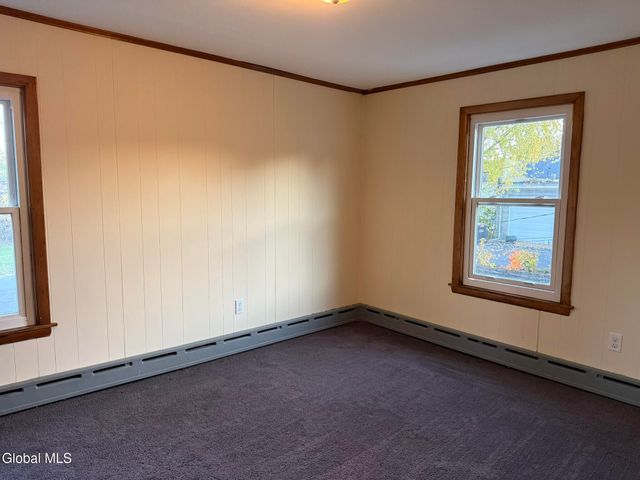 269 Broadway, Menands, NY 12204