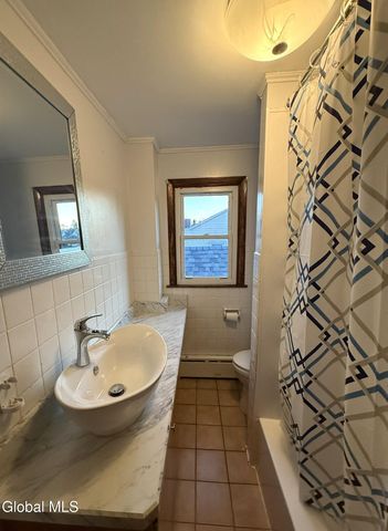 269 Broadway, Menands, NY 12204