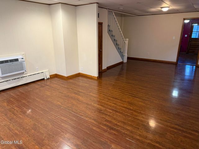 269 Broadway, Menands, NY 12204