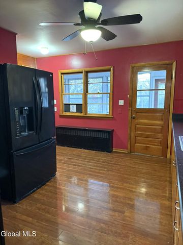 269 Broadway, Menands, NY 12204