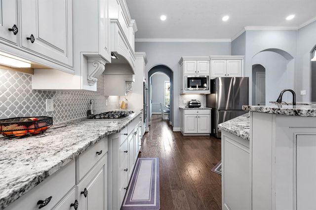 15406 Thompson Ridge Drive, Cypress, TX 77429