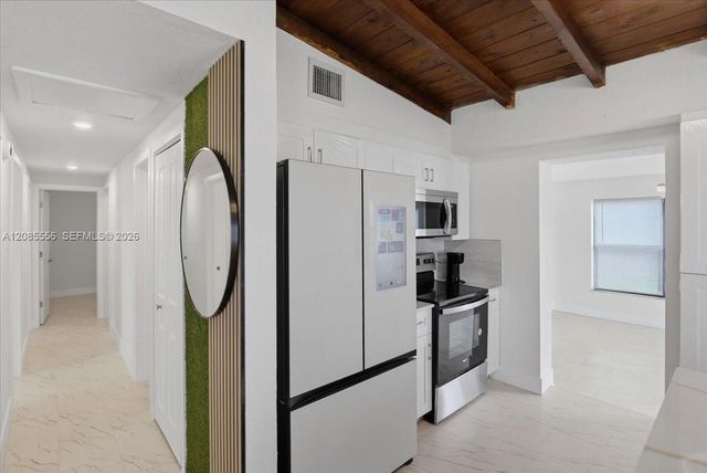 1589 NW 4th Avenue, Pompano Beach, FL 33060