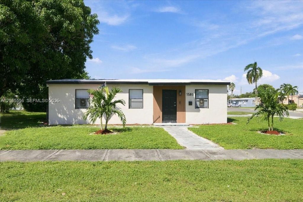 1589 NW 4th Avenue, Pompano Beach, FL 33060