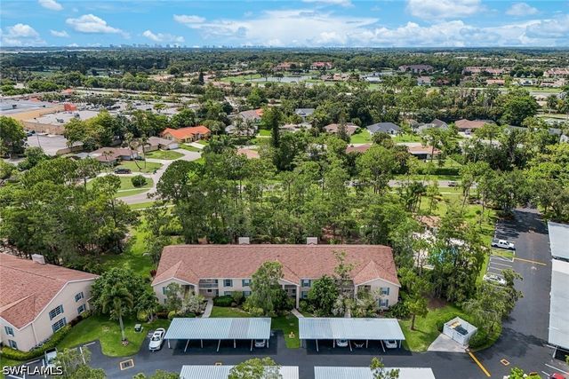 1702 Kings Lake BLVD 102, Naples, FL 34112