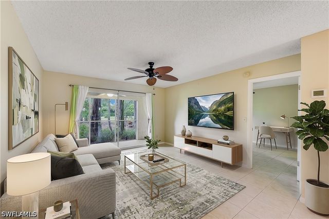 1702 Kings Lake BLVD 102, Naples, FL 34112