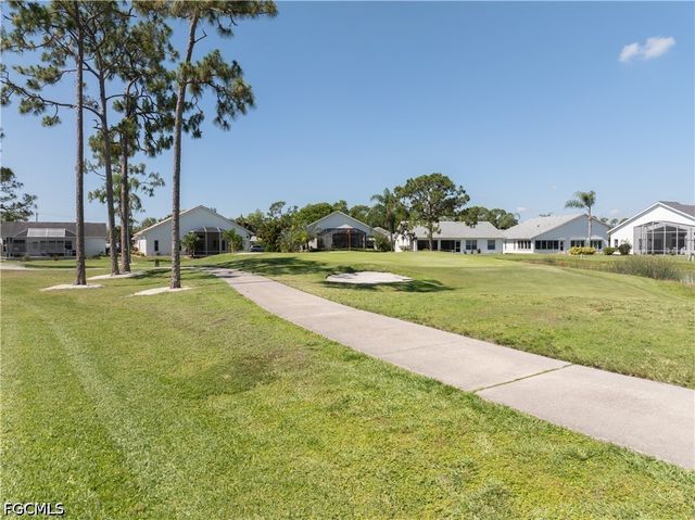 17521 Coconut Palm CT, North Fort Myers, FL 33917
