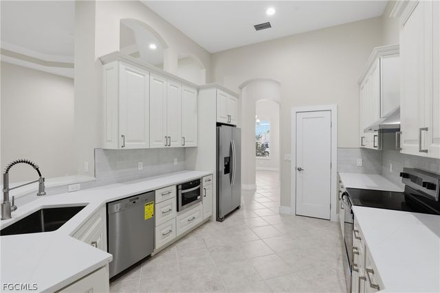 16192 Coco Hammock WAY, Fort Myers, FL 33908