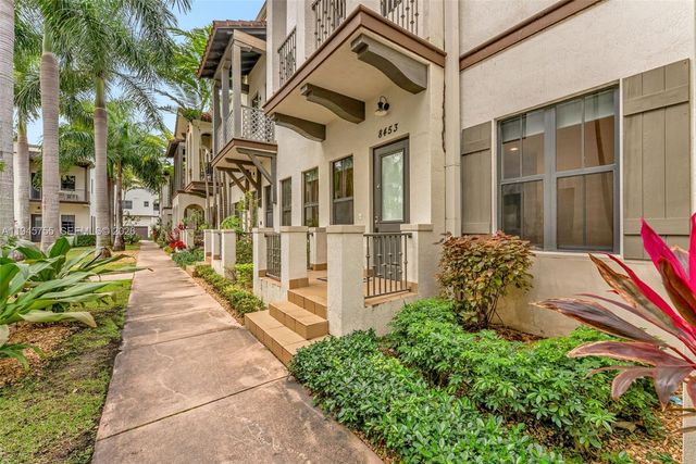 8453 NW 51st Ter 8453, Doral, FL 33166