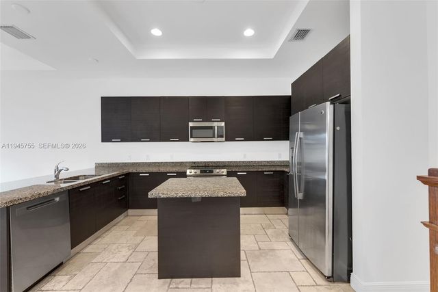 8453 NW 51st Ter 8453, Doral, FL 33166