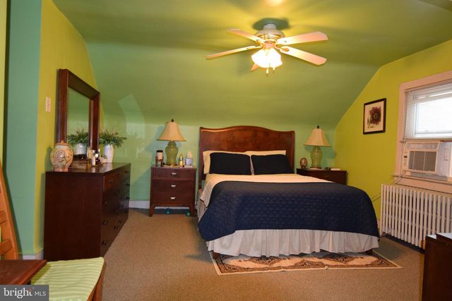 14 GLADSTONE RD, Lansdowne, PA 19050