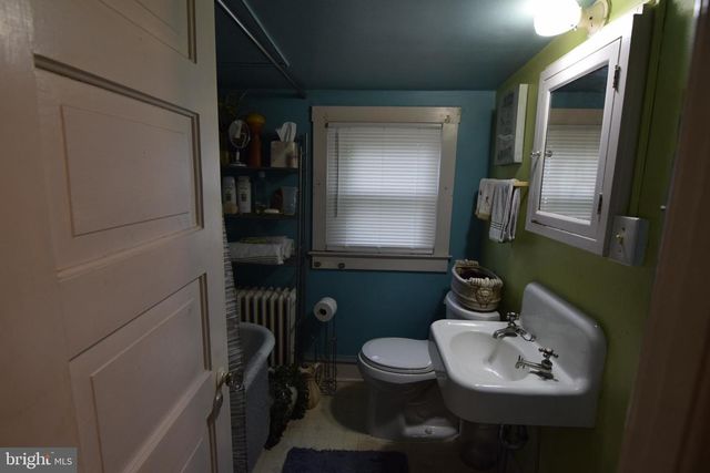 14 GLADSTONE RD, Lansdowne, PA 19050