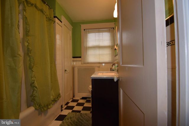14 GLADSTONE RD, Lansdowne, PA 19050