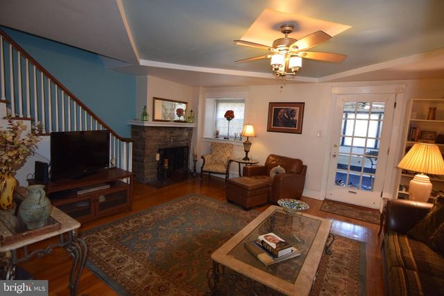 14 GLADSTONE RD, Lansdowne, PA 19050