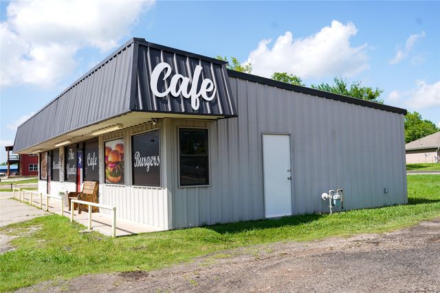 108 S Main Street, Yantis, TX 75497