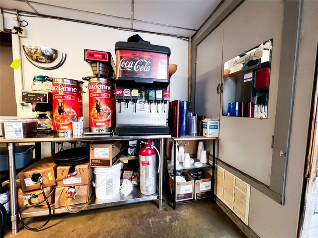 108 S Main Street, Yantis, TX 75497