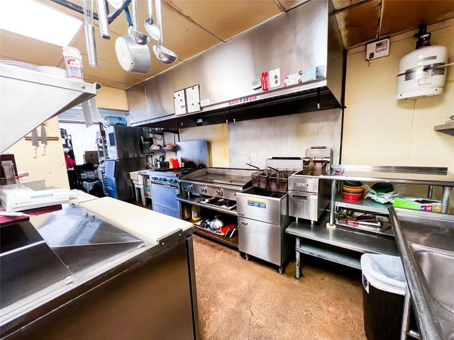 108 S Main Street, Yantis, TX 75497