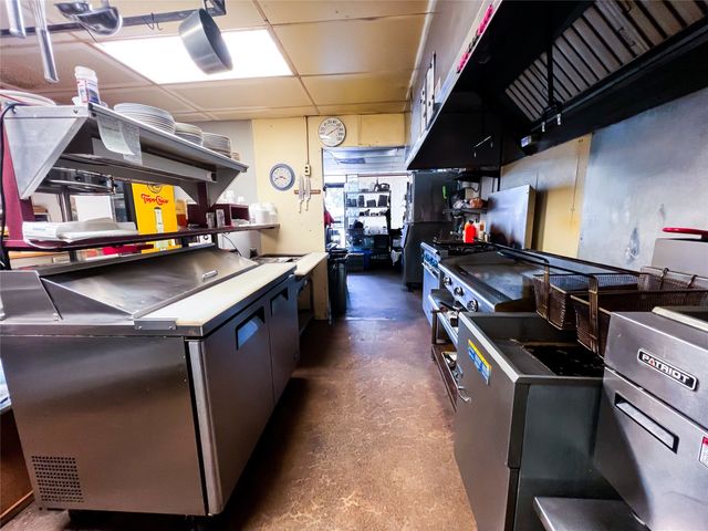 108 S Main Street, Yantis, TX 75497
