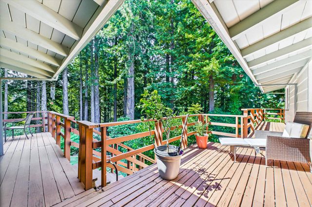 1220 Vista Drive, Eureka, CA 95503