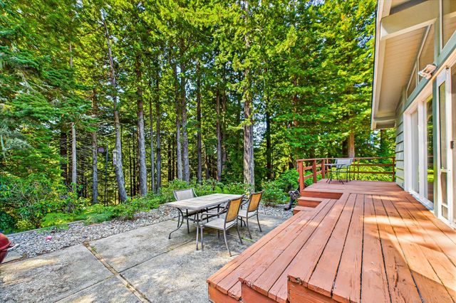 1220 Vista Drive, Eureka, CA 95503