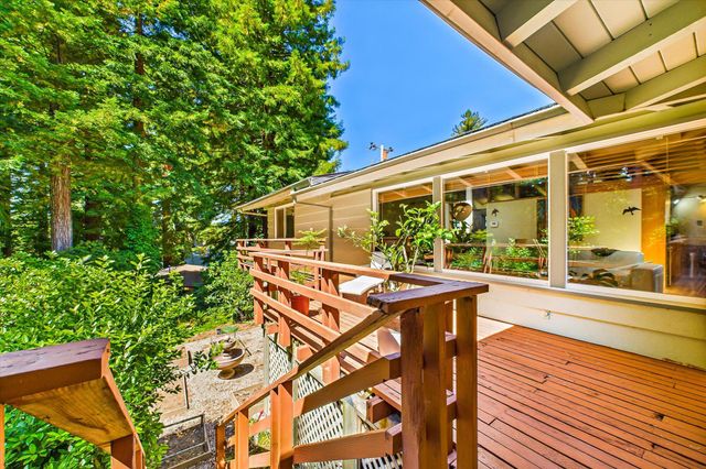 1220 Vista Drive, Eureka, CA 95503