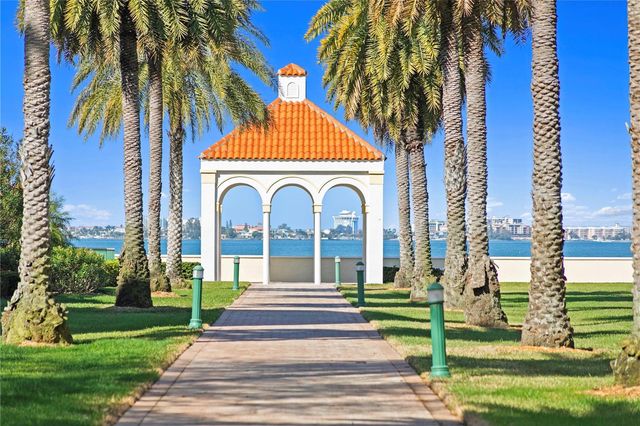 4850 OSPREY DRIVE S 105, St Petersburg, FL 33711