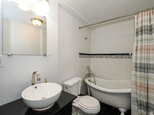 3057 S CREWS HILL CT, West Valley City, UT 84120