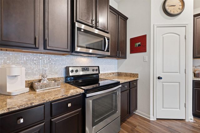 13701 Charles W Fairbanks CV, Manor, TX 78653