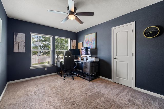 13701 Charles W Fairbanks CV, Manor, TX 78653