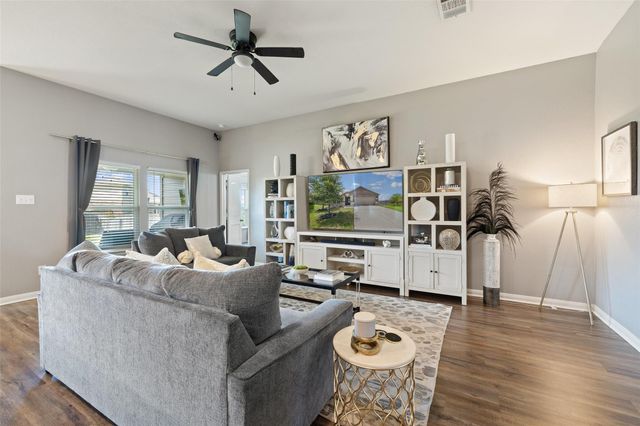 13701 Charles W Fairbanks CV, Manor, TX 78653