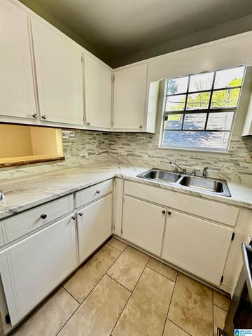 761 CROWNE ROAD, Birmingham, AL 35224