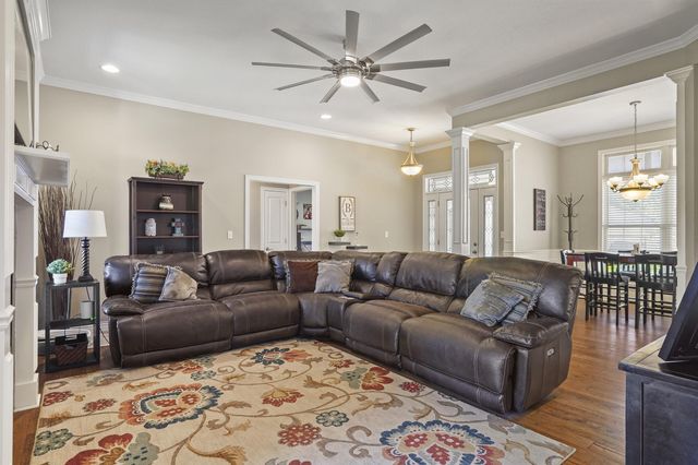 3805 EAGLE VIEW CT, Columbia, MO 65203
