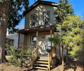 716 5th Street, Beaver Falls, PA 15010